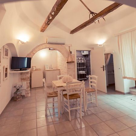 Trulli Antichi Mestieri - Widespread Trulli In The Historic Center Bed & Breakfast Alberobello Luaran gambar