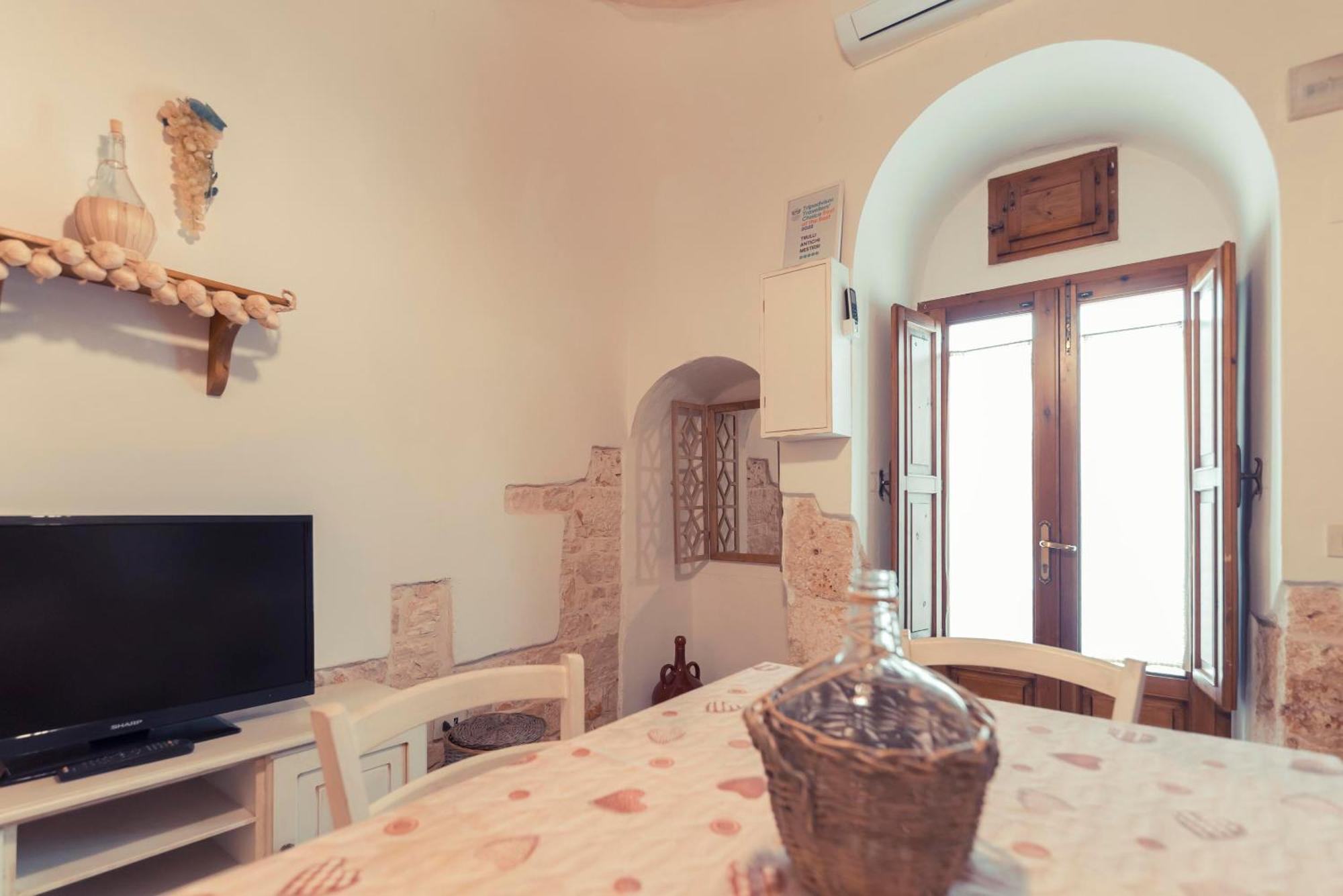 Trulli Antichi Mestieri - Widespread Trulli In The Historic Center Bed & Breakfast Alberobello Luaran gambar
