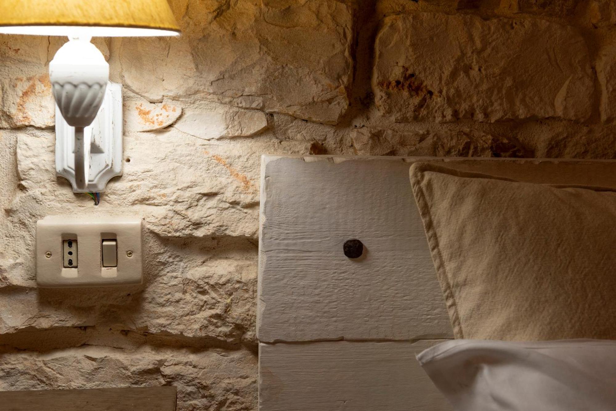Trulli Antichi Mestieri - Widespread Trulli In The Historic Center Bed & Breakfast Alberobello Luaran gambar