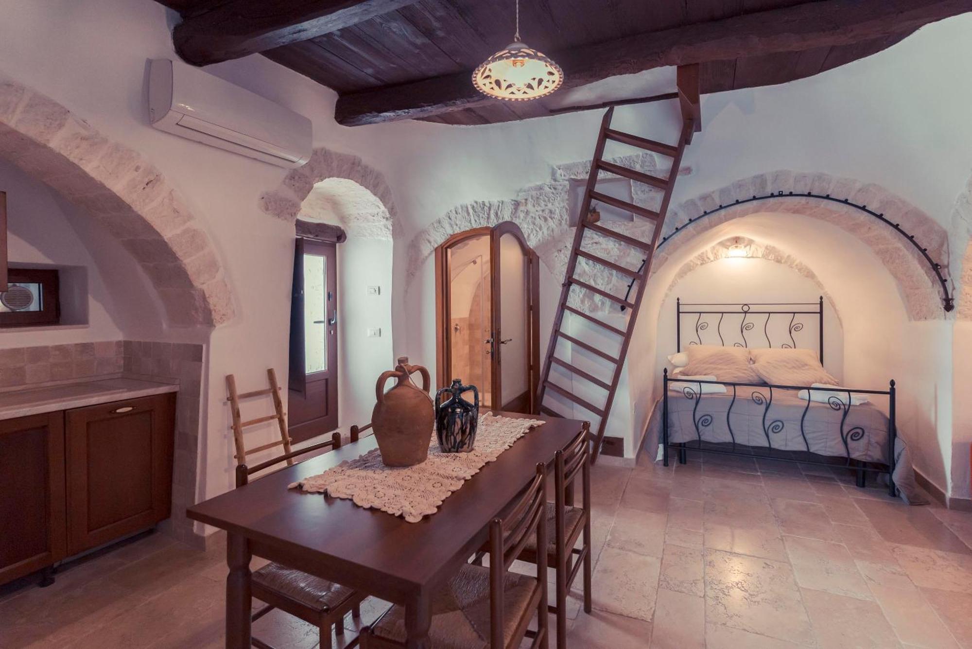 Trulli Antichi Mestieri - Widespread Trulli In The Historic Center Bed & Breakfast Alberobello Luaran gambar